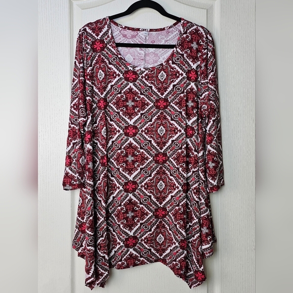 Women's 3/4 Sleeve Casual Flowy Loose Fit Swing Top Tunic, Wine Red Pattern - Picture 6 of 10